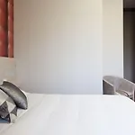 Отель Logis Duquesne 2*