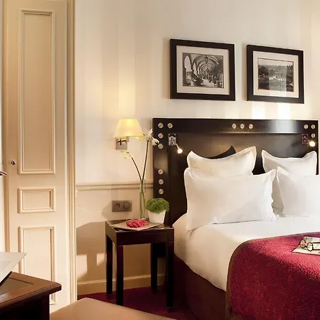 Hotel Logis Duquesne Nantes