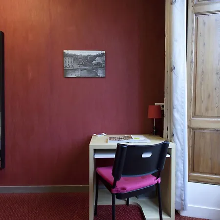 Hotel Logis Duquesne 2*