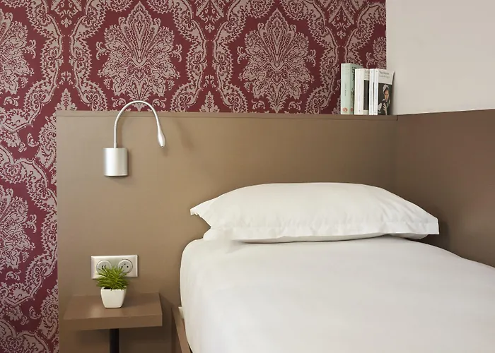 Logis Duquesne Hotell Nantes