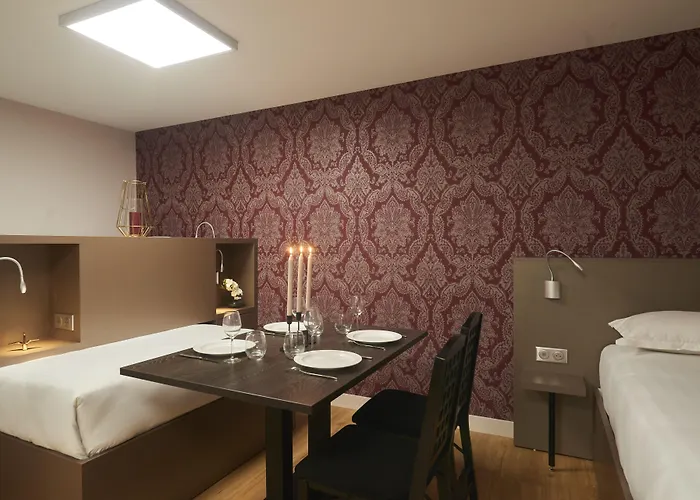 Logis Duquesne Hotell Nantes