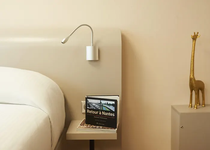 Logis Duquesne Hotell Nantes