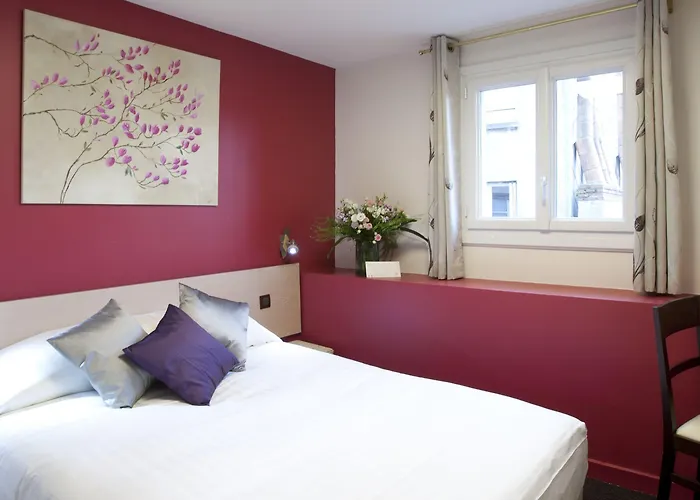 Hotel Logis Duquesne Nantes