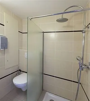 Logis Duquesne 2* Nantes