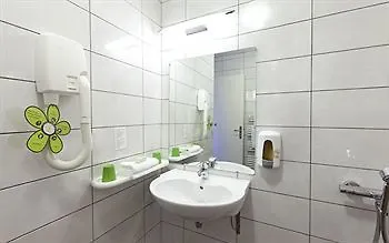 Hotell Logis Duquesne Nantes