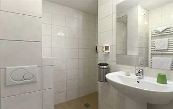 Logis Duquesne Hotell