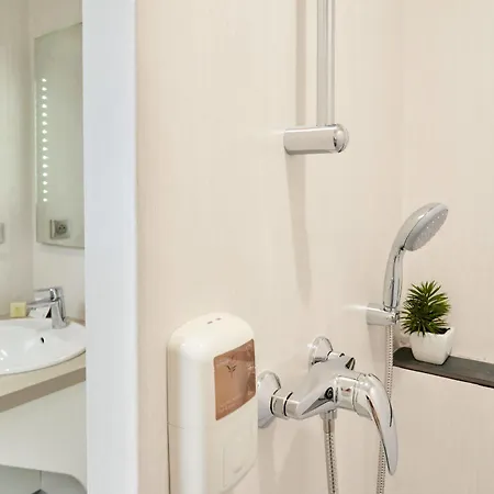 Logis Duquesne Hotel